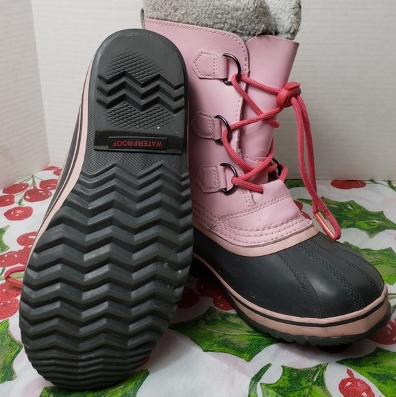 Sorel Women's Pink Snow Boots Size 5 - Picture 1 of 9